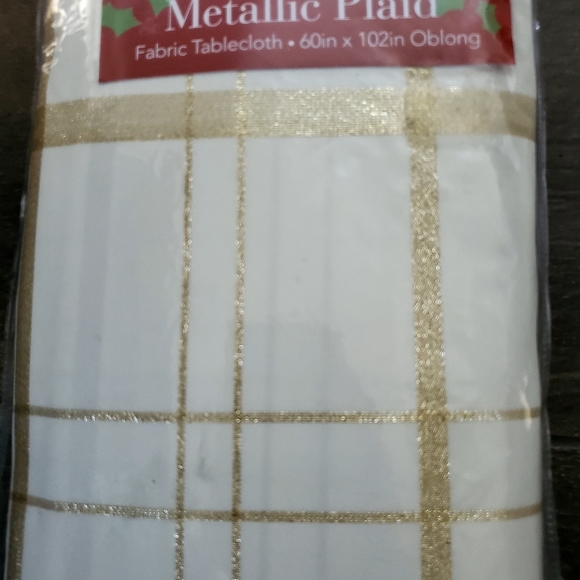 Metallic Plaid Tablecloth - 60" x 102" - Picture 2 of 4